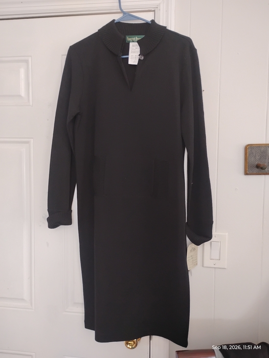 Harve Benard Dresses & Skirts - Harve Benard Black Long-Sleeve Knit Sweater Dress